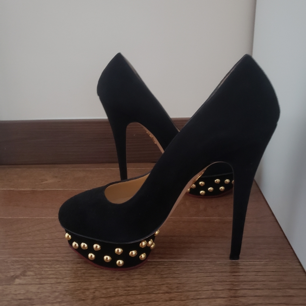 Charlotte Olympia - Picture 5 of 7